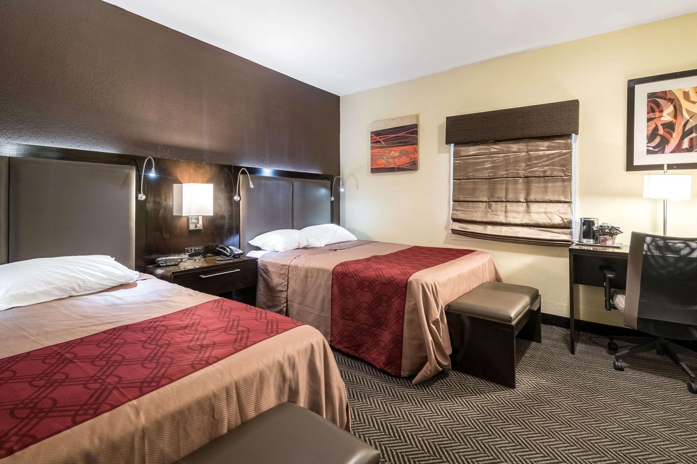 Econo Lodge Rutland City Near Hwy 7 Екстериор снимка