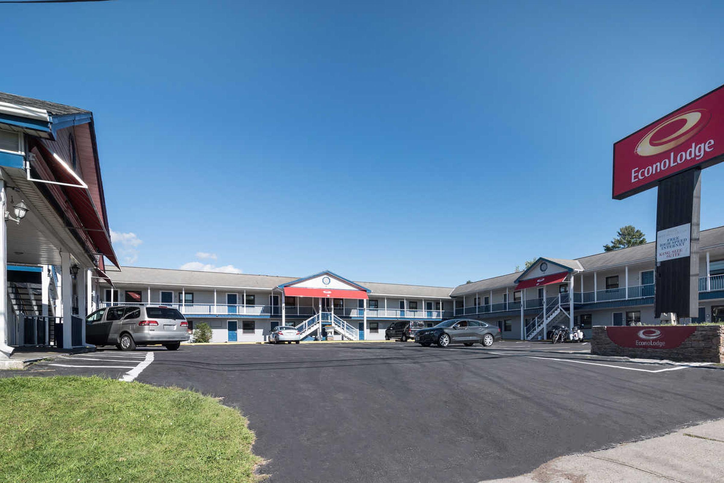 Econo Lodge Rutland City Near Hwy 7 Екстериор снимка