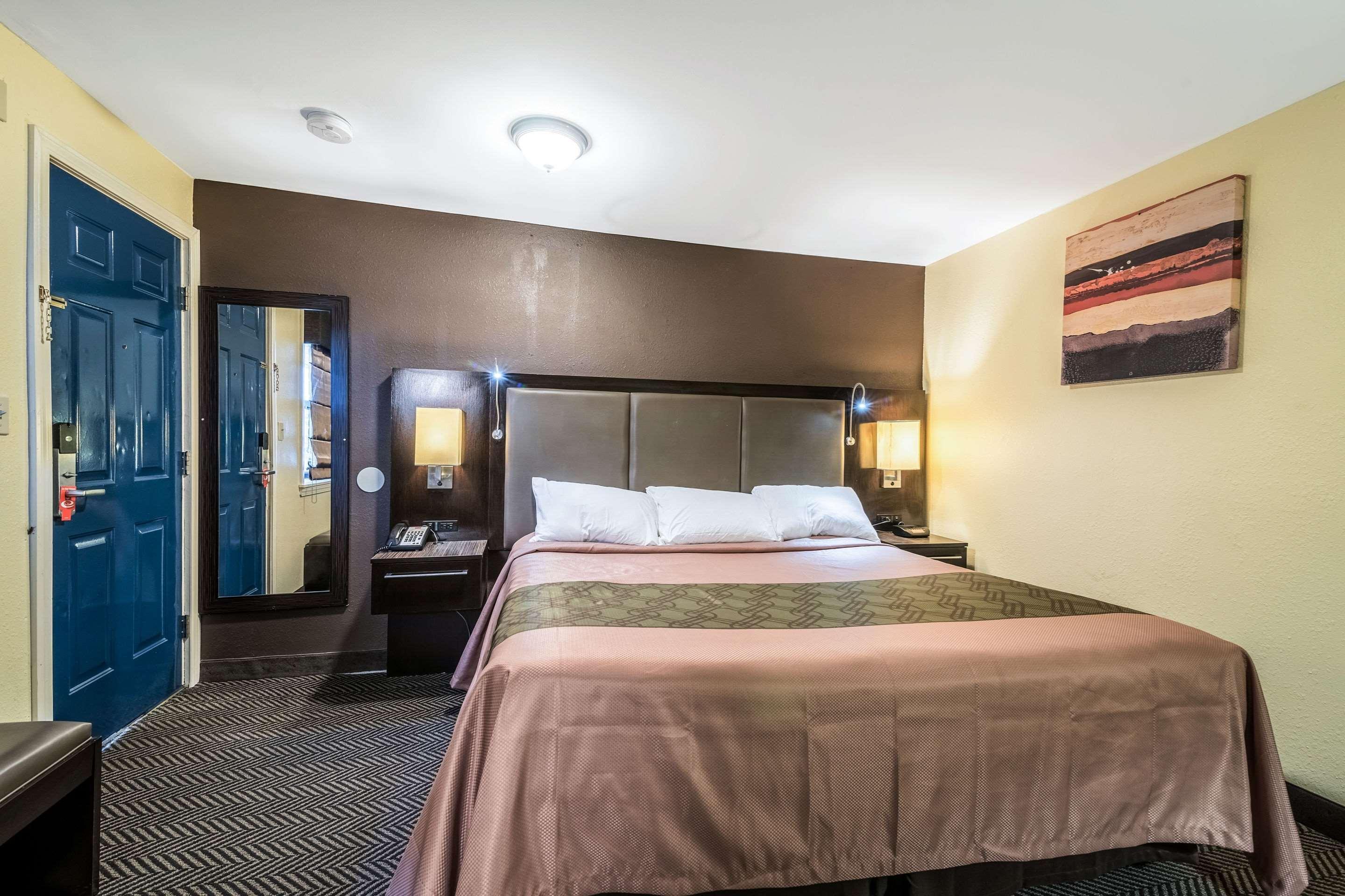 Econo Lodge Rutland City Near Hwy 7 Екстериор снимка