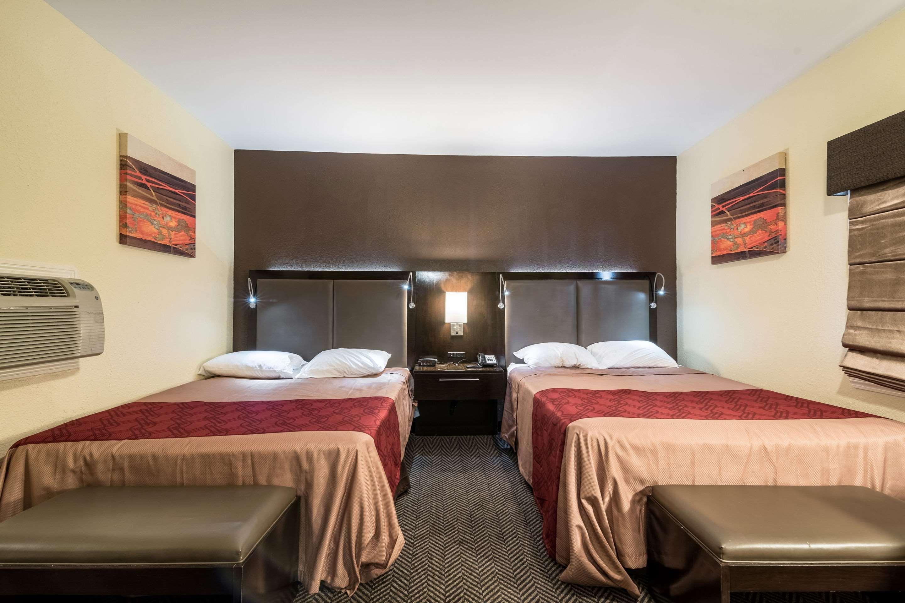 Econo Lodge Rutland City Near Hwy 7 Екстериор снимка