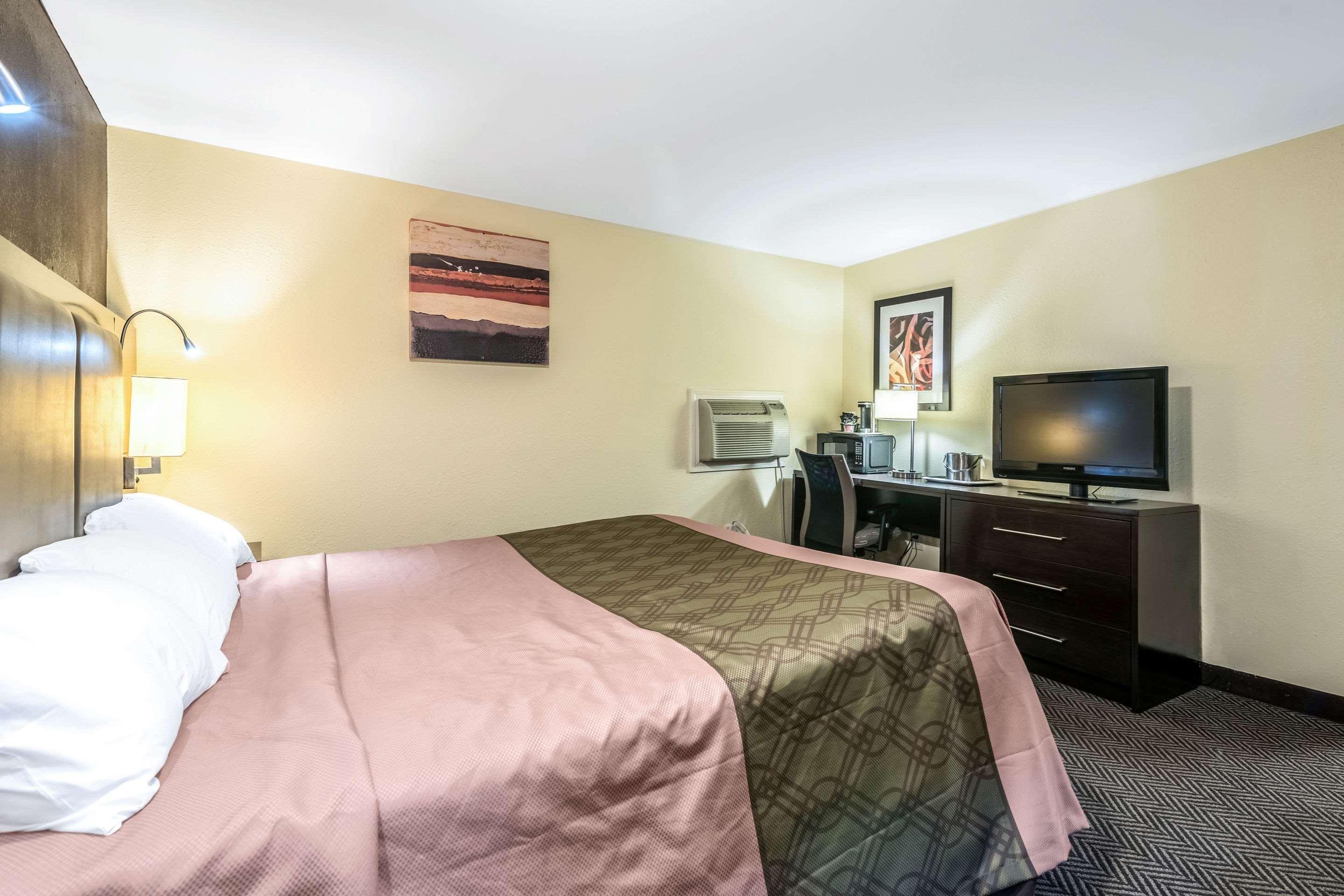 Econo Lodge Rutland City Near Hwy 7 Екстериор снимка