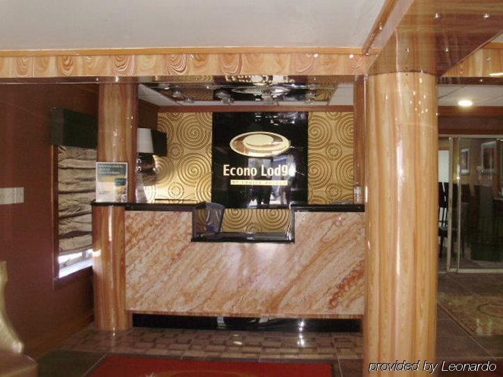 Econo Lodge Rutland City Near Hwy 7 Екстериор снимка