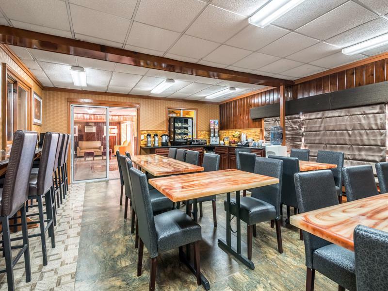 Econo Lodge Rutland City Near Hwy 7 Екстериор снимка